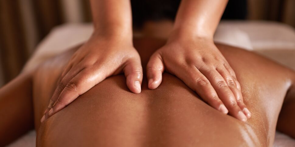 Massage Californien relaxant et thérapeutique pour lutter contre l'anxiété et le stress mental